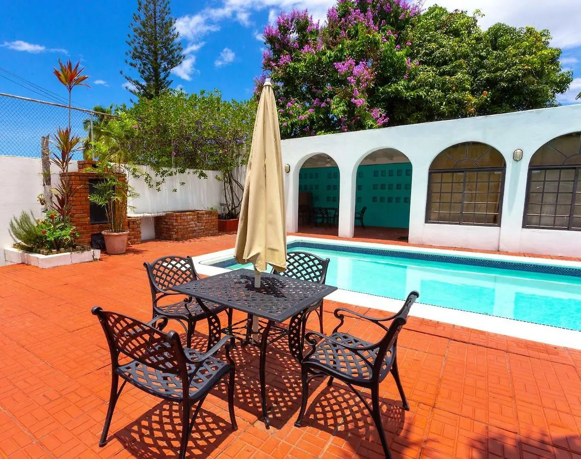 2 Bedroom On Private Estate Kingston Apartment