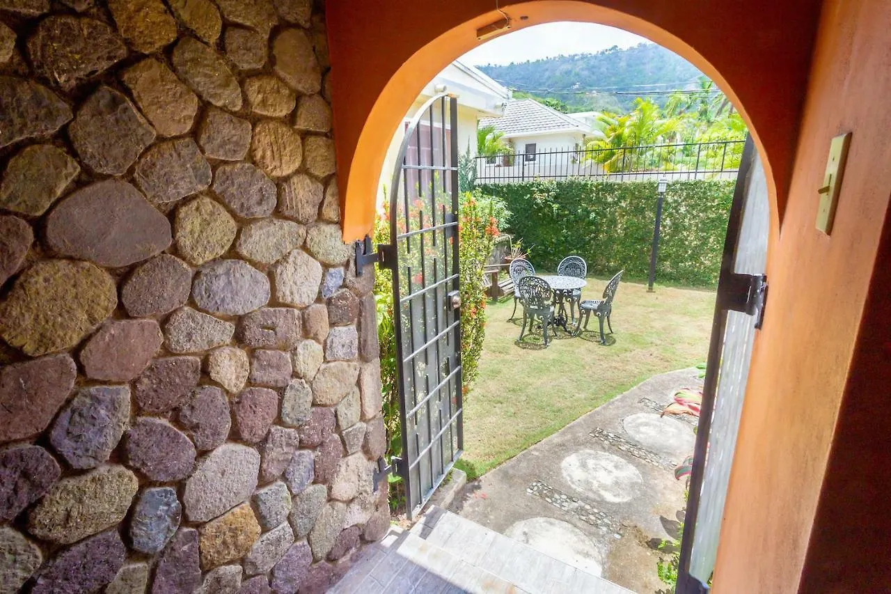 Apartment 2 Bedroom On Private Estate Kingston